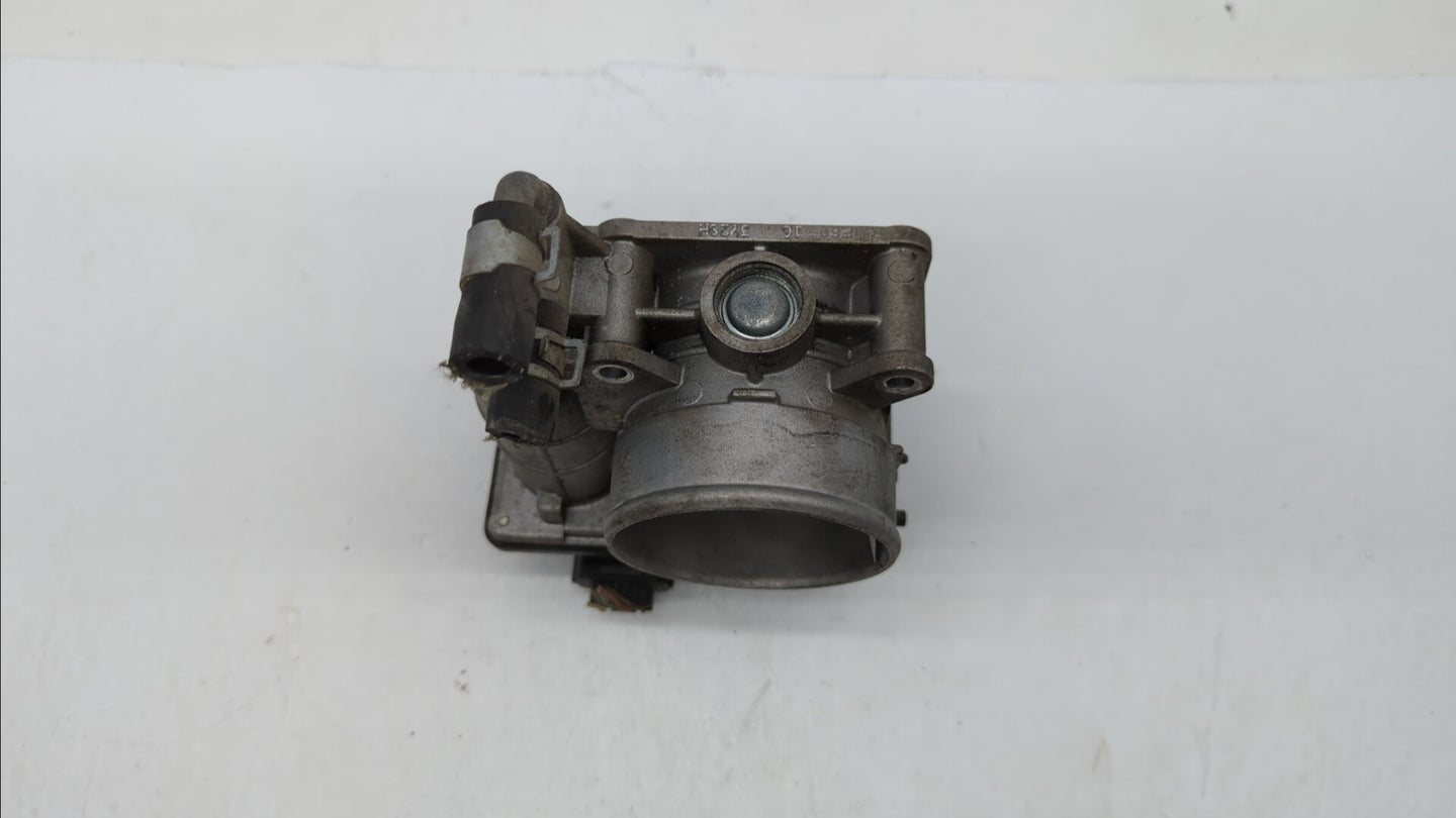 2014-2018 Infiniti Q50 Throttle Body P/N:RME60-12 526-02 Fits OEM Used Auto Parts - Oemusedautoparts1.com