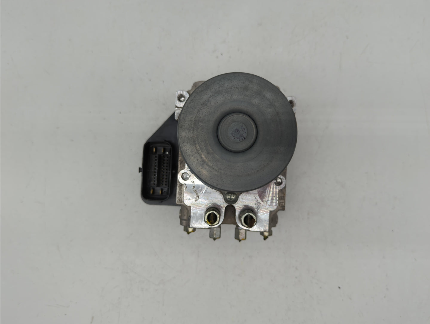 2014-2015 Infiniti Q50 ABS Pump Control Module Replacement P/N:47660 4GB1A Fits Fits 2014 2015 OEM Used Auto Parts - Oemused