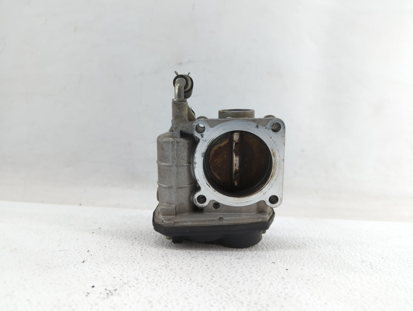 2014-2018 Infiniti Q50 Throttle Body P/N:RME60-12 526-02 Fits OEM Used Auto Parts - Oemusedautoparts1.com