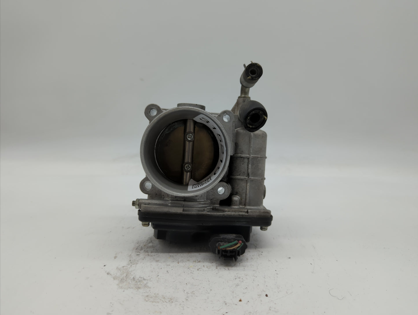2014-2018 Infiniti Q50 Throttle Body P/N:RME60-12 526-02 Fits OEM Used Auto Parts - Oemusedautoparts1.com