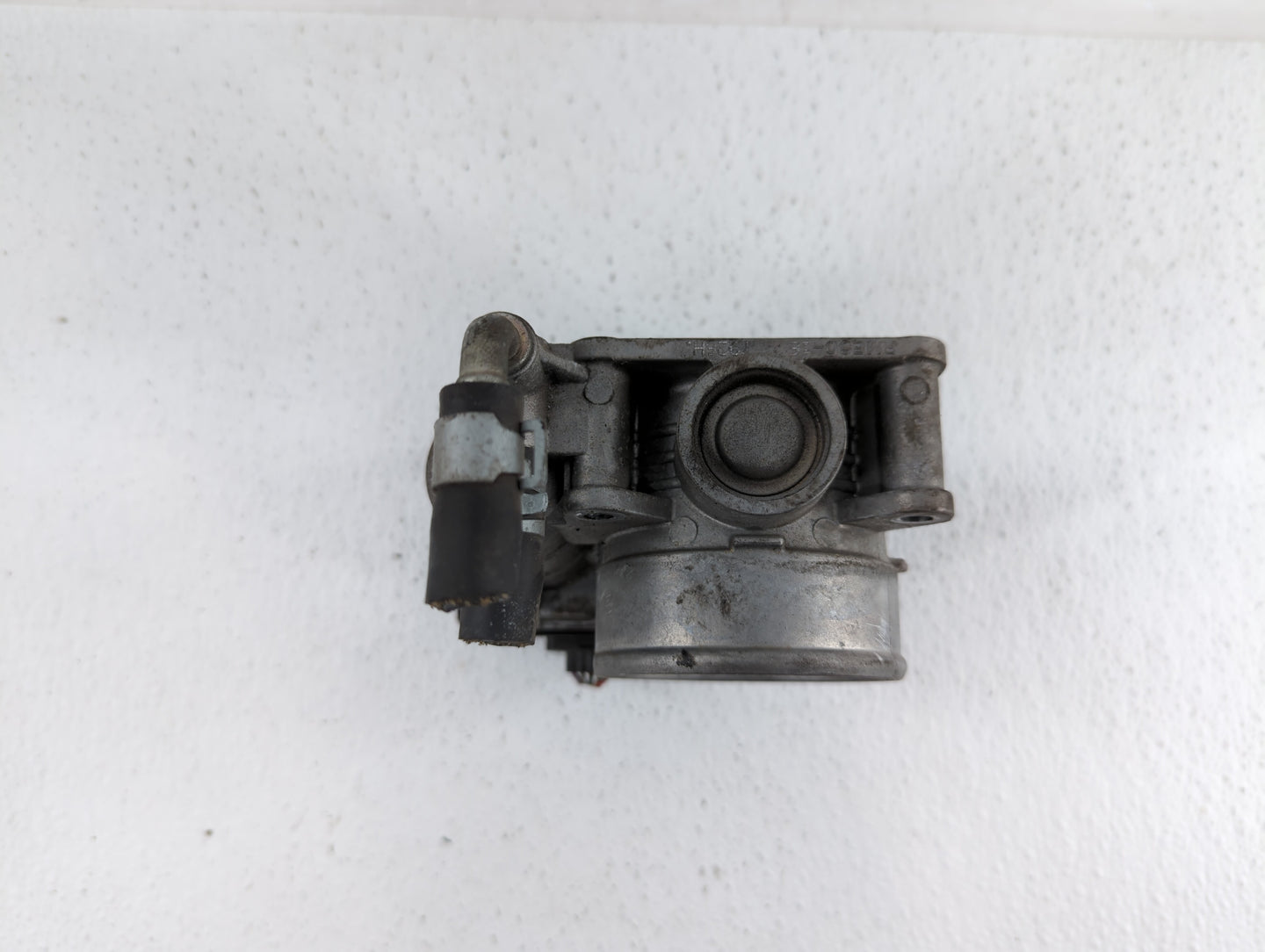 2014-2018 Infiniti Q50 Throttle Body P/N:RME60-12 526-02 Fits OEM Used Auto Parts - Oemusedautoparts1.com