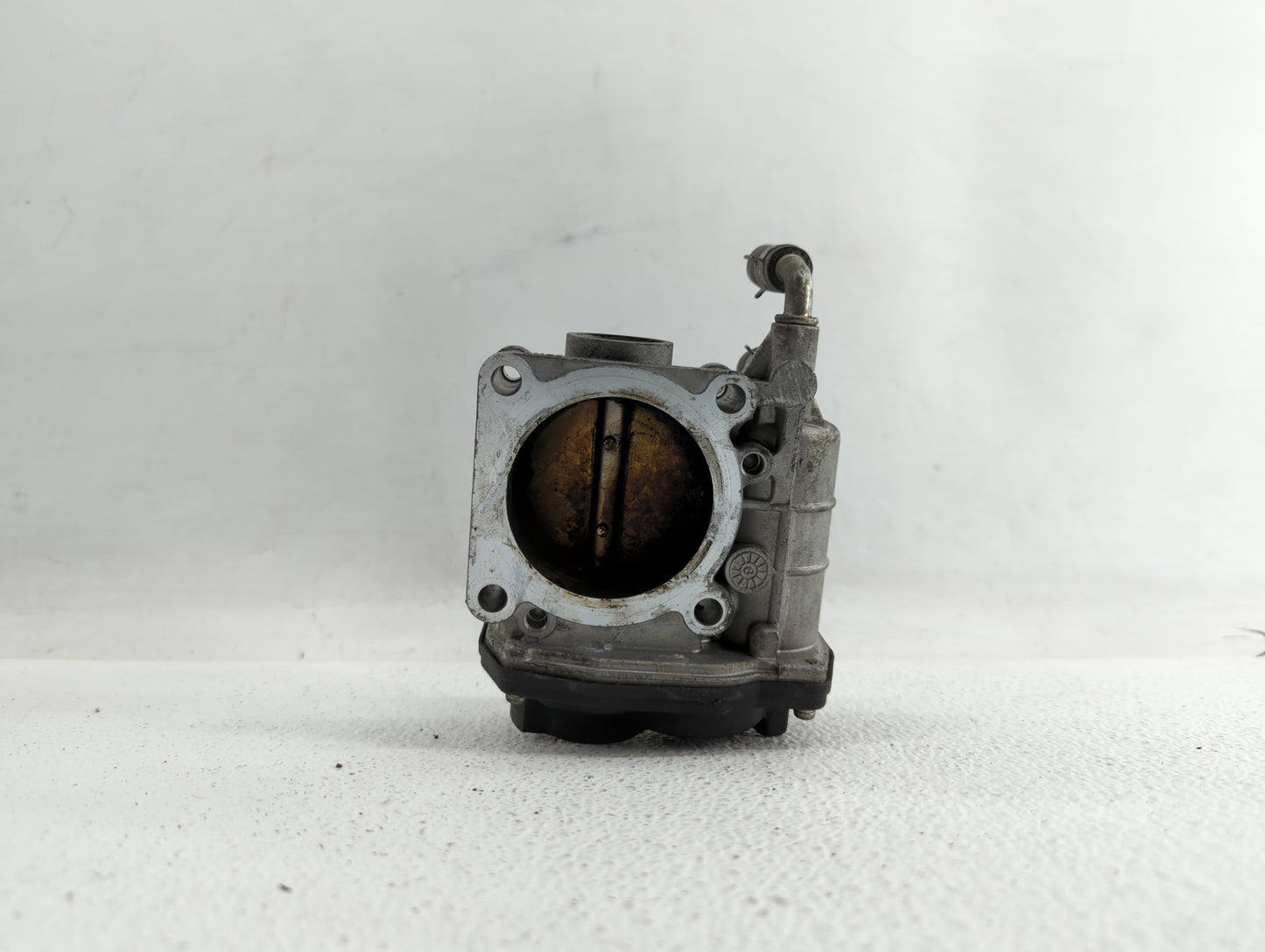 2014-2018 Infiniti Q50 Throttle Body P/N:RME60-12 526-02 Fits OEM Used Auto Parts - Oemusedautoparts1.com