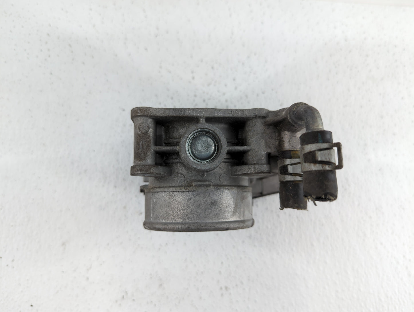 2014-2018 Infiniti Q50 Throttle Body P/N:RME60-12 526-02 Fits OEM Used Auto Parts - Oemusedautoparts1.com