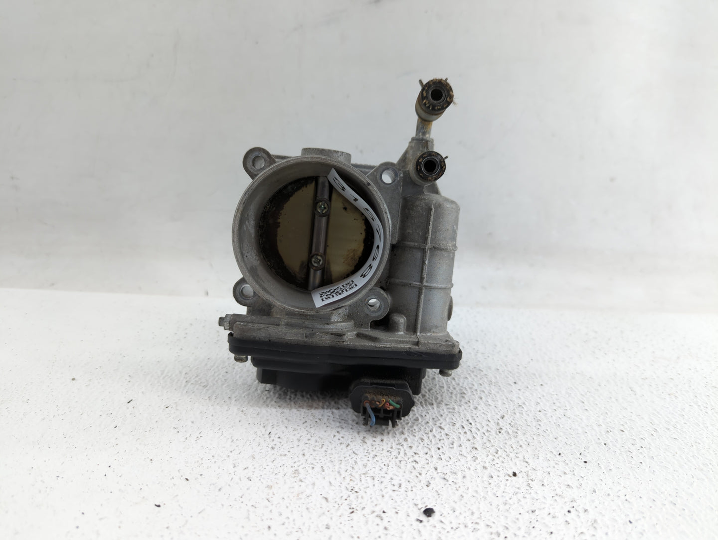 2014-2018 Infiniti Q50 Throttle Body P/N:RME60-12 526-02 Fits OEM Used Auto Parts - Oemusedautoparts1.com