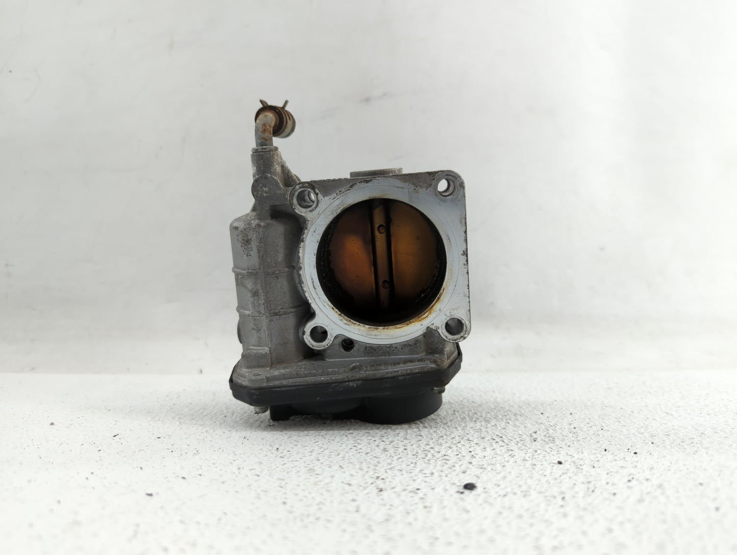 2014-2018 Infiniti Q50 Throttle Body P/N:RME60-12 526-02 Fits OEM Used Auto Parts - Oemusedautoparts1.com