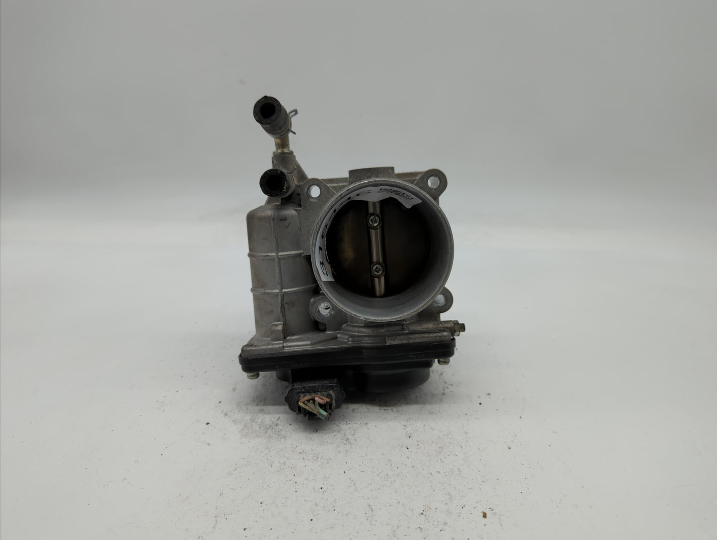2014-2018 Infiniti Q50 Throttle Body P/N:526-01 RME75 Fits OEM Used Auto Parts - Oemusedautoparts1.com