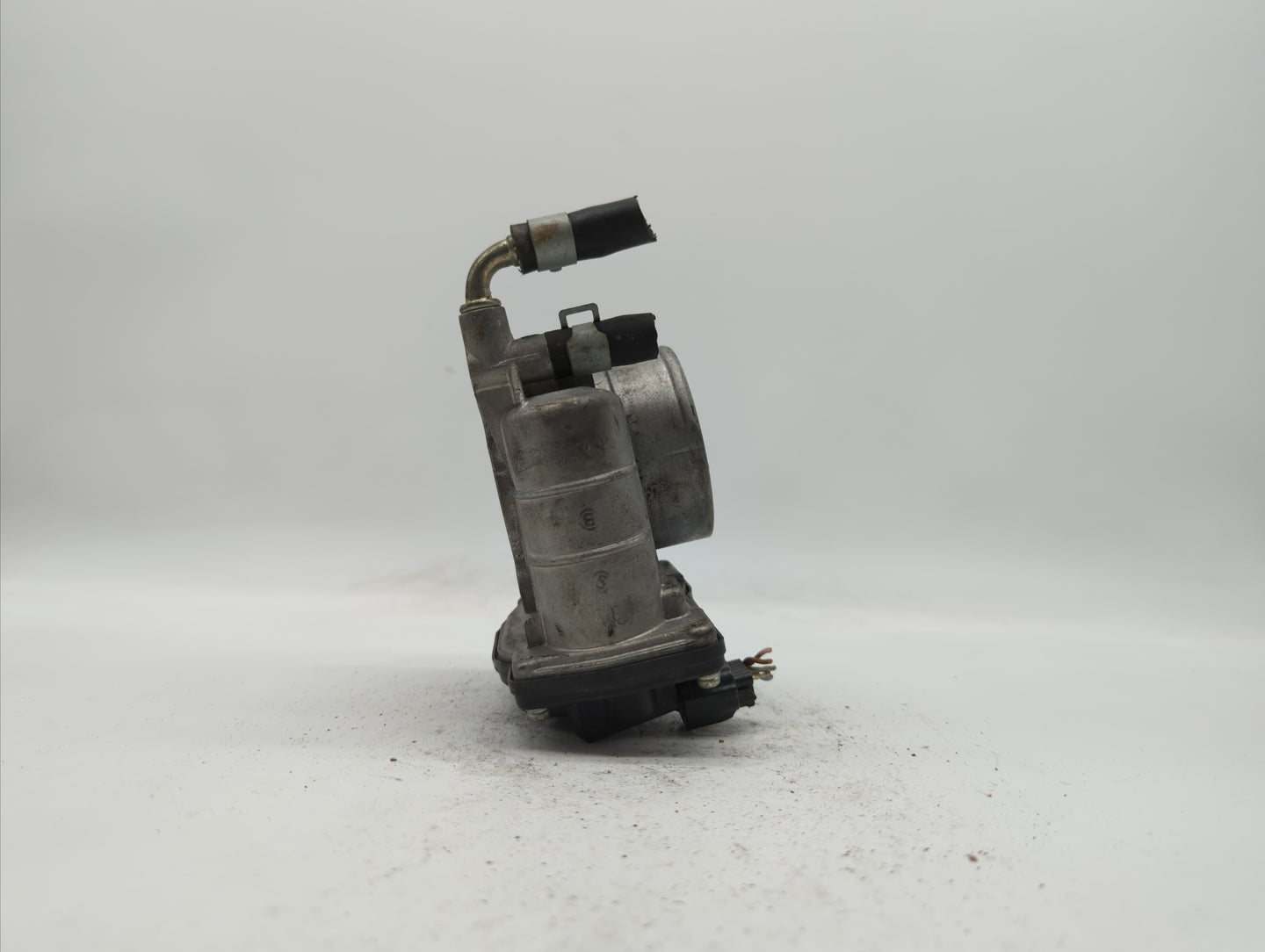 2014-2018 Infiniti Q50 Throttle Body P/N:526-01 RME75 Fits OEM Used Auto Parts - Oemusedautoparts1.com
