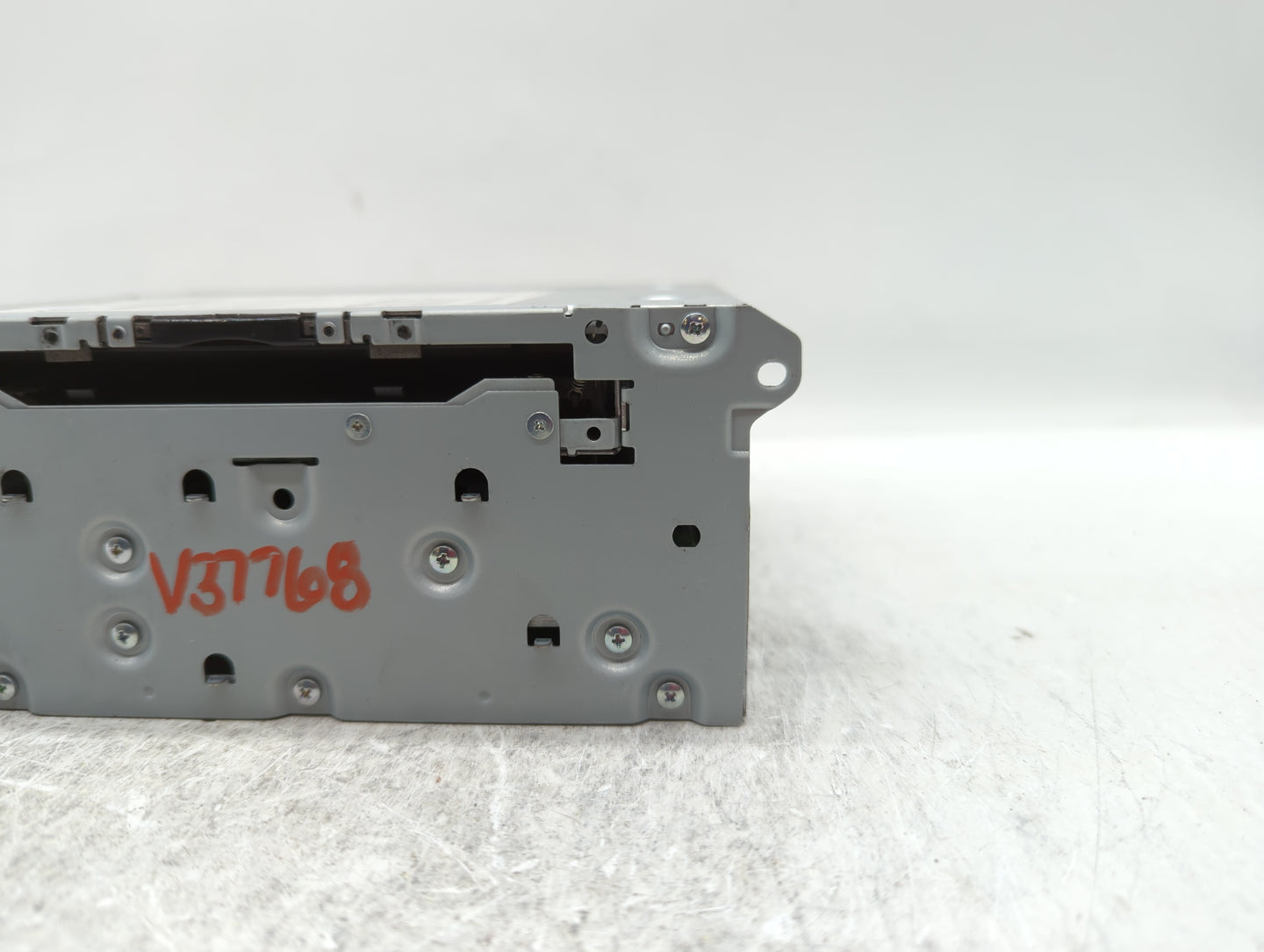 2014-2018 Infiniti Q50 Am Fm Cd Player Radio Receiver - Oemusedautoparts1.com
