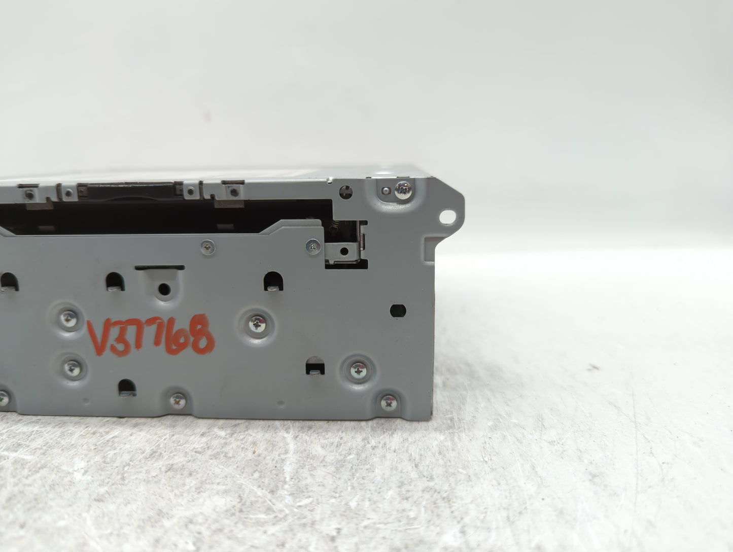 2014-2018 Infiniti Q50 Am Fm Cd Player Radio Receiver - Oemusedautoparts1.com