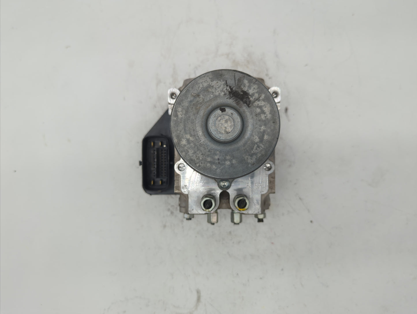 2014-2015 Infiniti Q50 ABS Pump Control Module Replacement P/N:47660 4GE1D Fits Fits 2014 2015 OEM Used Auto Parts - Oemused