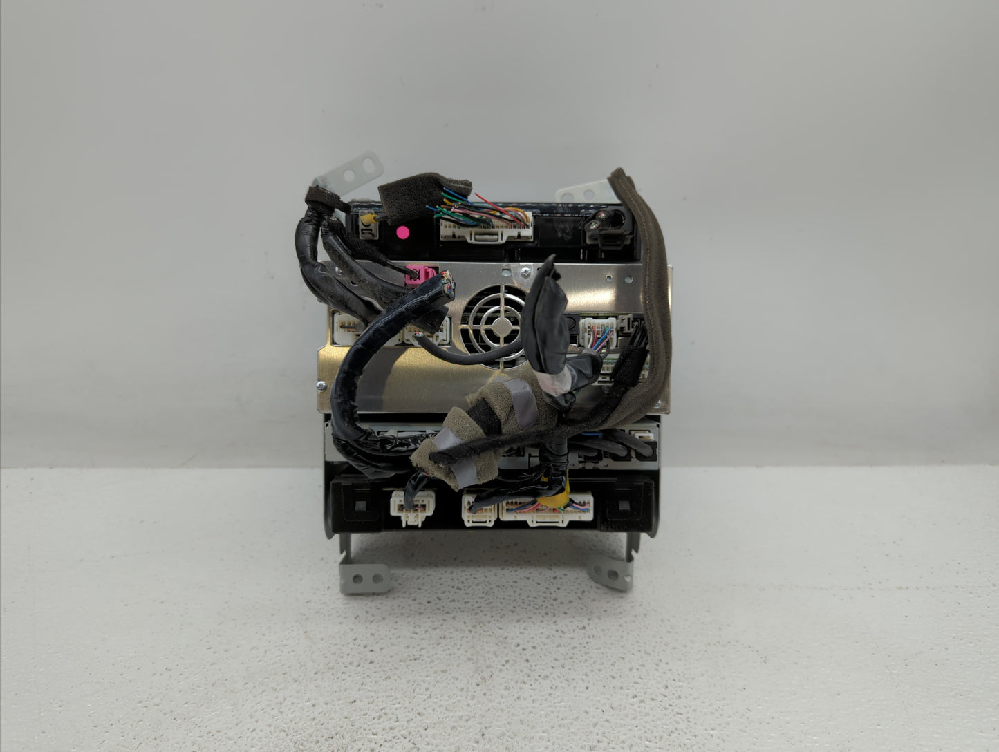 2014-2018 Infiniti Q50 Am Fm Cd Player Radio Receiver - Oemusedautoparts1.com