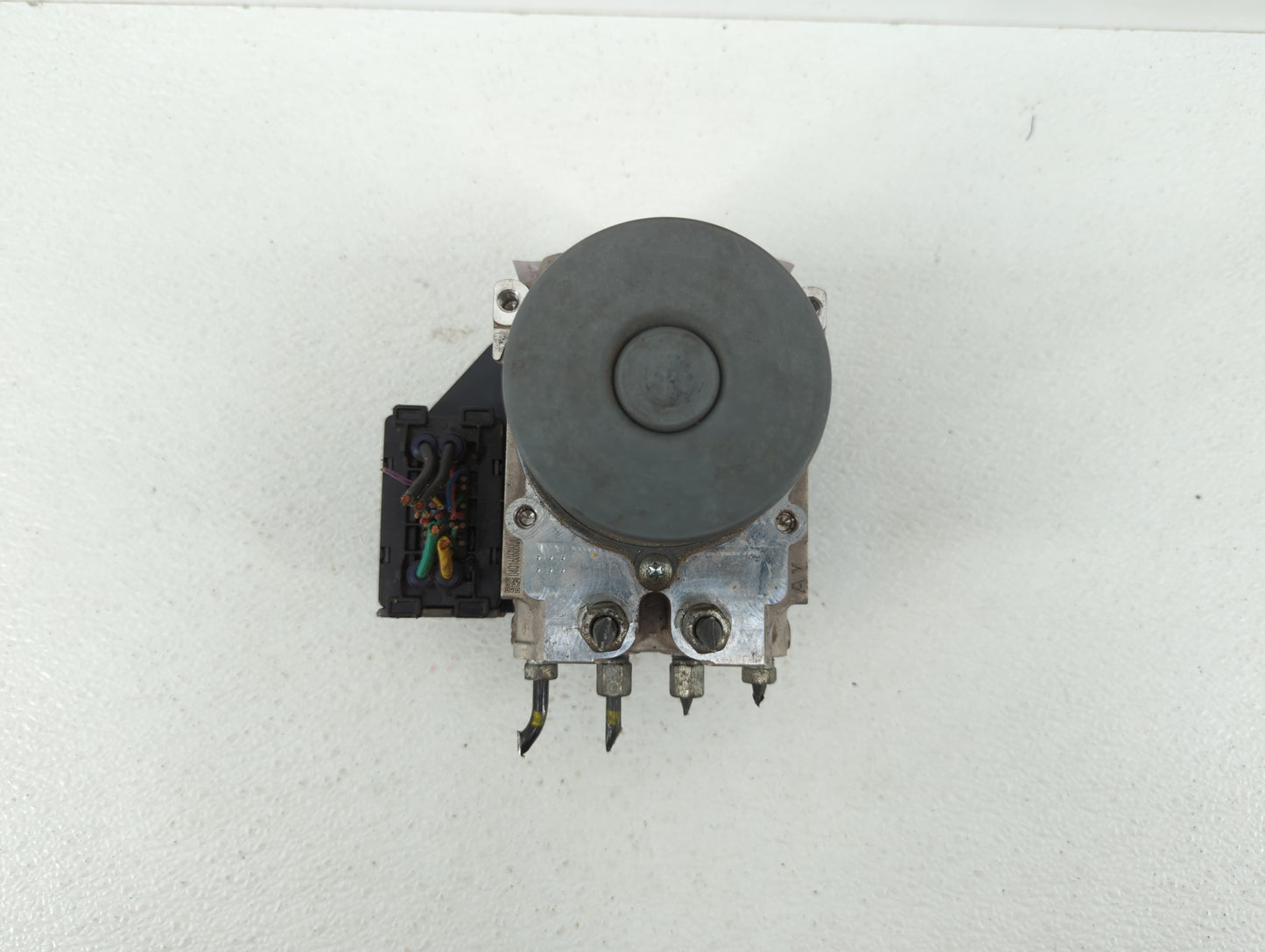 2014-2015 Infiniti Q50 ABS Pump Control Module Replacement P/N:47660 4GE1D Fits Fits 2014 2015 OEM Used Auto Parts - Oemused