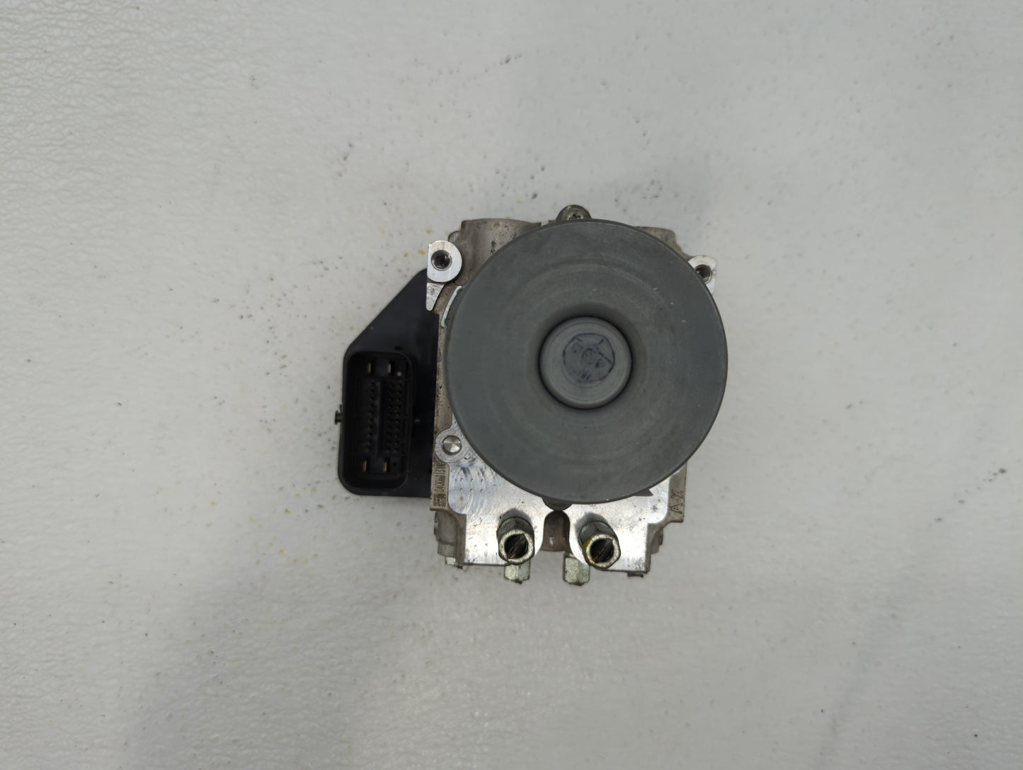 2014-2015 Infiniti Q50 ABS Pump Control Module Replacement P/N:47660 4GB1A 133800-5810 Fits Fits 2014 2015 OEM Used Auto Par
