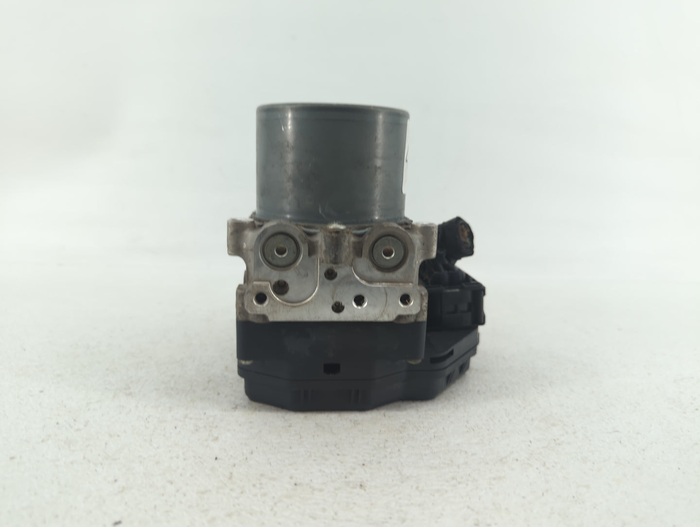 2014-2015 Infiniti Q50 ABS Pump Control Module Replacement P/N:47660 4GB1A Fits Fits 2014 2015 OEM Used Auto Parts - Oemused