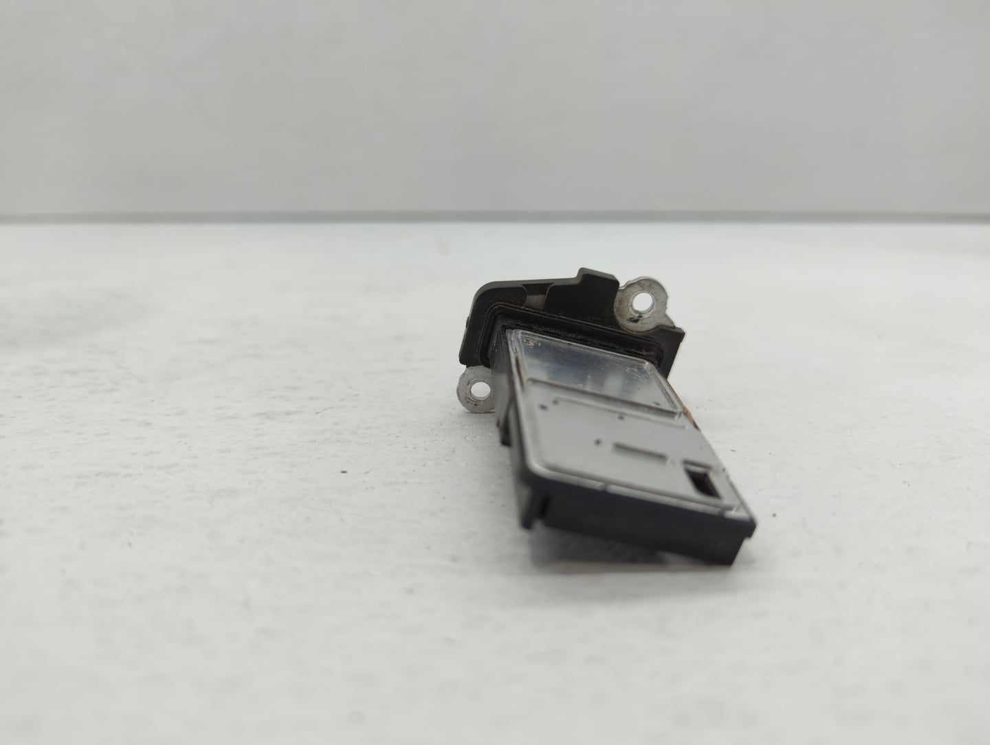 2014-2015 Infiniti Q50 Mass Air Flow Meter Maf - Oemusedautoparts1.com