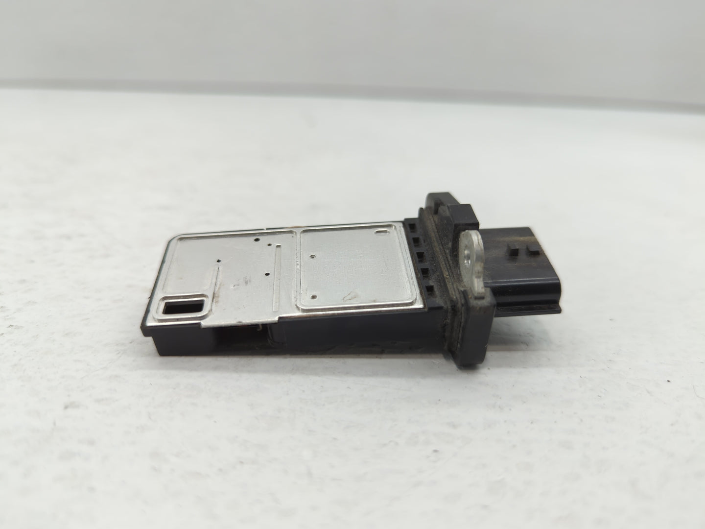 2014-2015 Infiniti Q50 Mass Air Flow Meter Maf - Oemusedautoparts1.com
