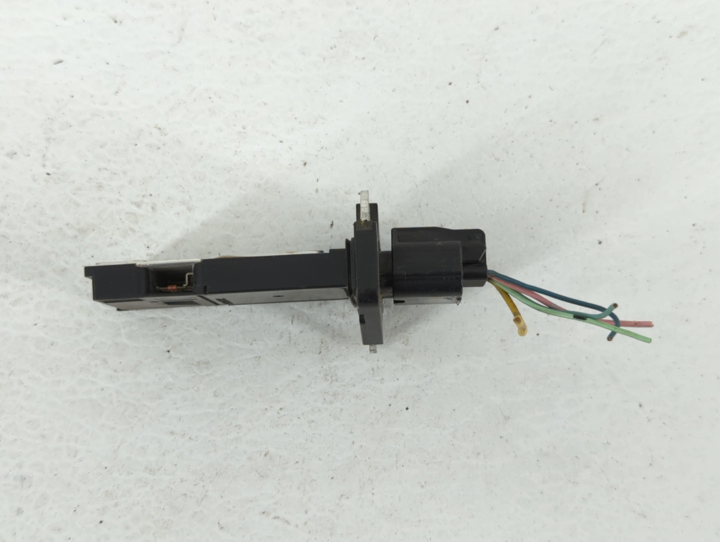 2014-2015 Infiniti Q50 Mass Air Flow Meter Maf - Oemusedautoparts1.com