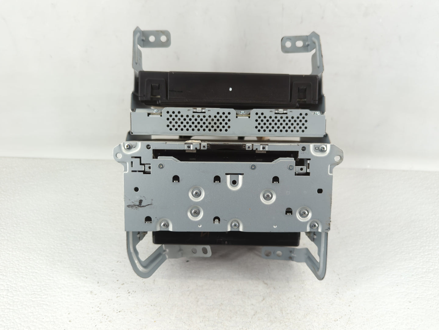 2014-2018 Infiniti Q50 Am Fm Cd Player Radio Receiver - Oemusedautoparts1.com