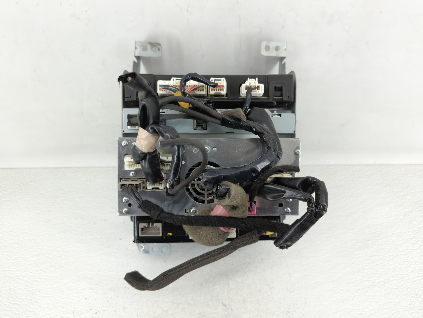 2014-2018 Infiniti Q50 Am Fm Cd Player Radio Receiver - Oemusedautoparts1.com