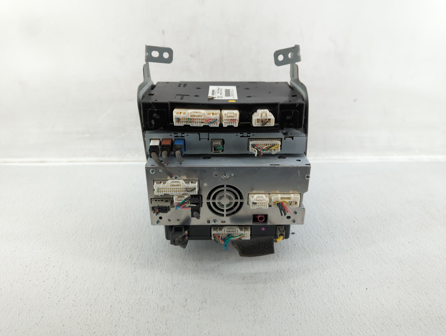 2014-2018 Infiniti Q50 Am Fm Cd Player Radio Receiver - Oemusedautoparts1.com