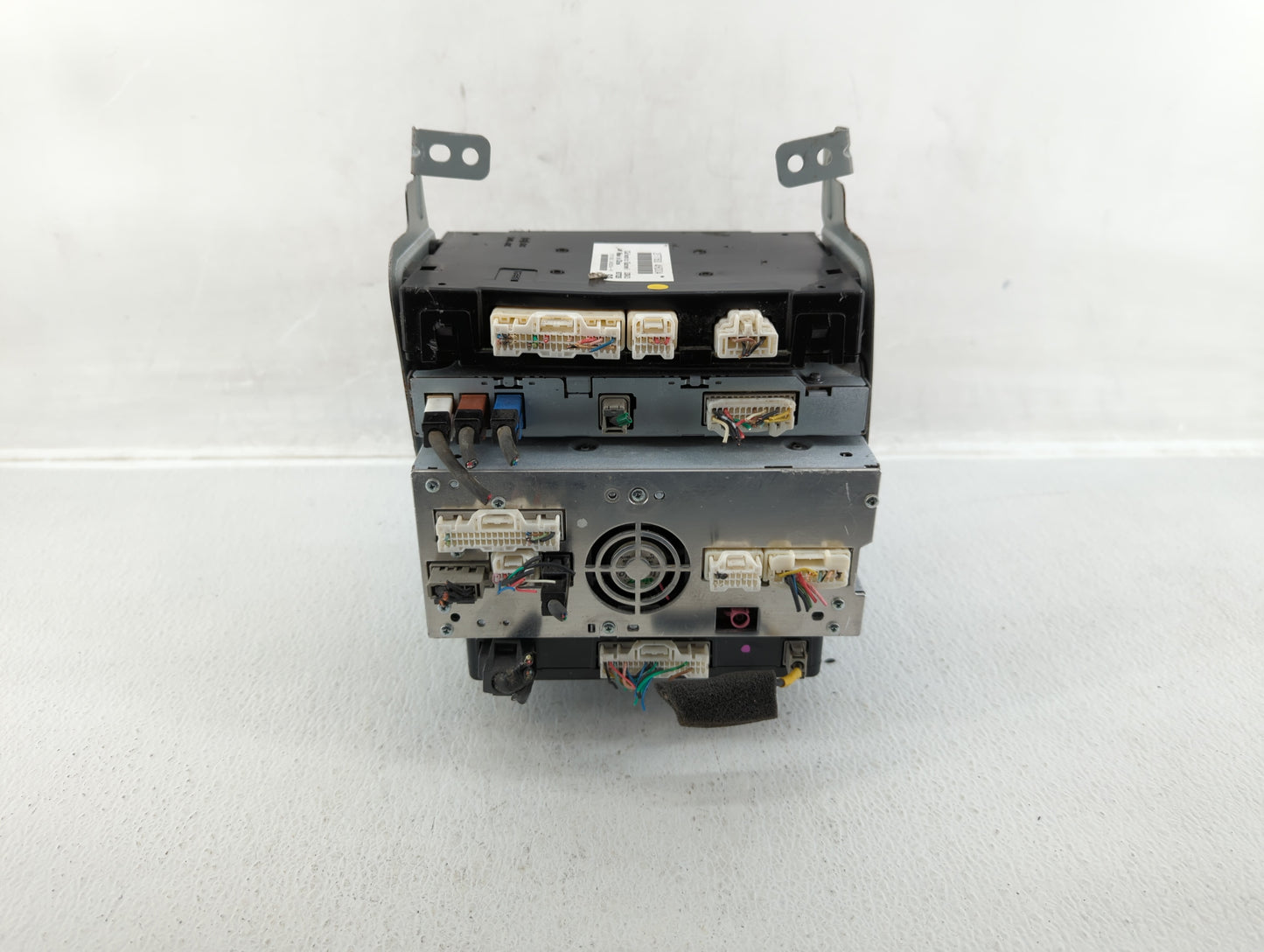2014-2018 Infiniti Q50 Am Fm Cd Player Radio Receiver - Oemusedautoparts1.com