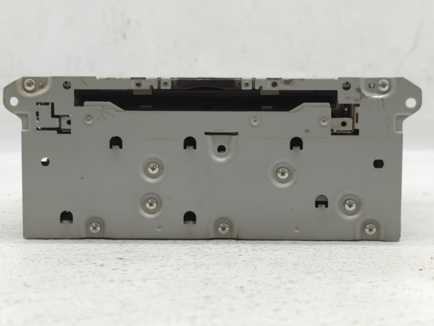 2014-2018 Infiniti Q50 Am Fm Cd Player Radio Receiver - Oemusedautoparts1.com