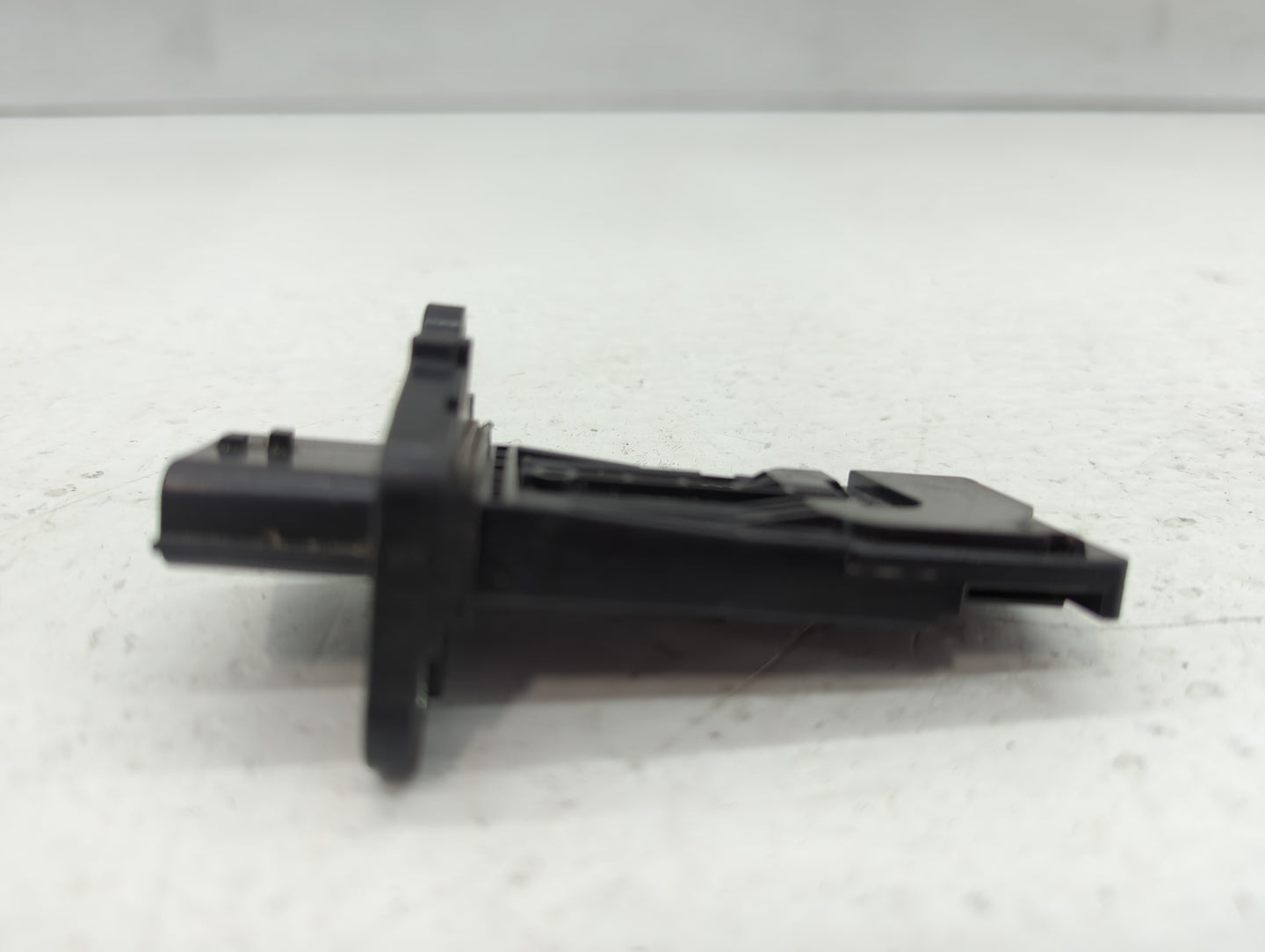 2015-2018 Infiniti Q50 Mass Air Flow Meter Maf - Oemusedautoparts1.com