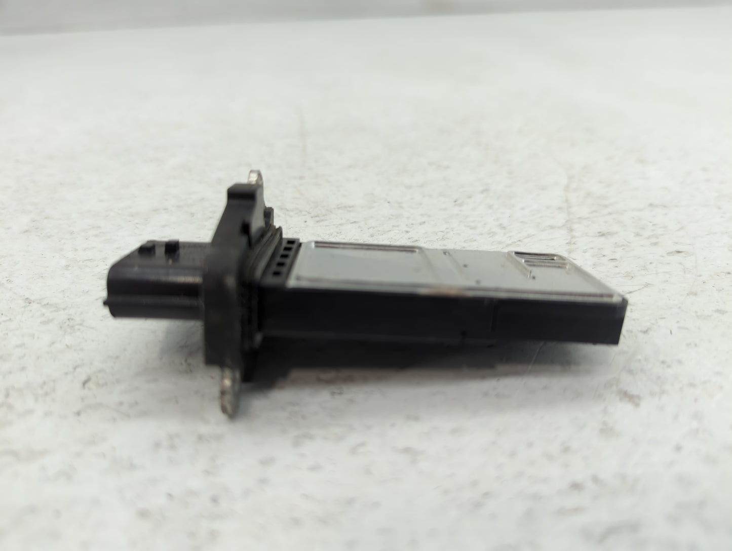 2014-2015 Infiniti Q50 Mass Air Flow Meter Maf - Oemusedautoparts1.com