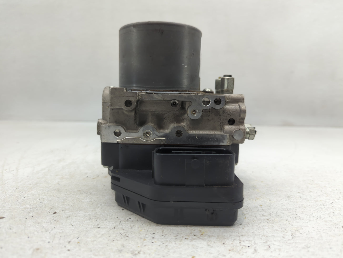 2014-2015 Infiniti Q50 ABS Pump Control Module Replacement P/N:133800-5790 47660 4GB1A Fits Fits 2014 2015 OEM Used Auto Par
