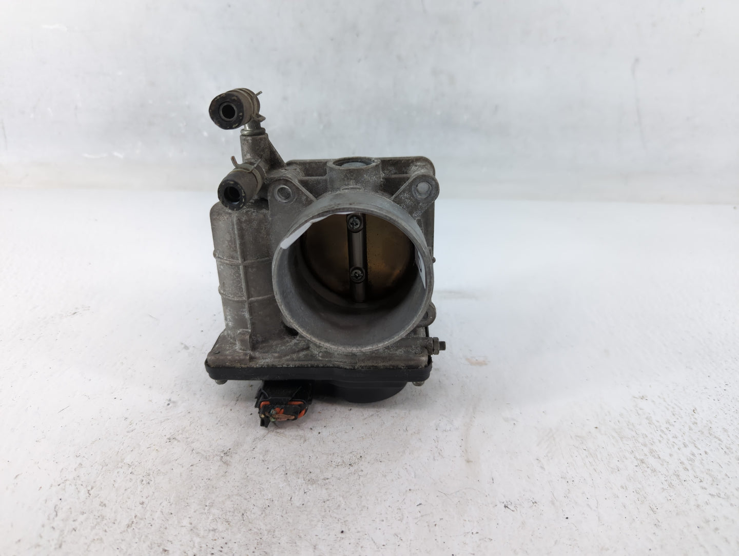 2014-2018 Infiniti Q50 Throttle Body P/N:4220H RME60-16 Fits OEM Used Auto Parts - Oemusedautoparts1.com