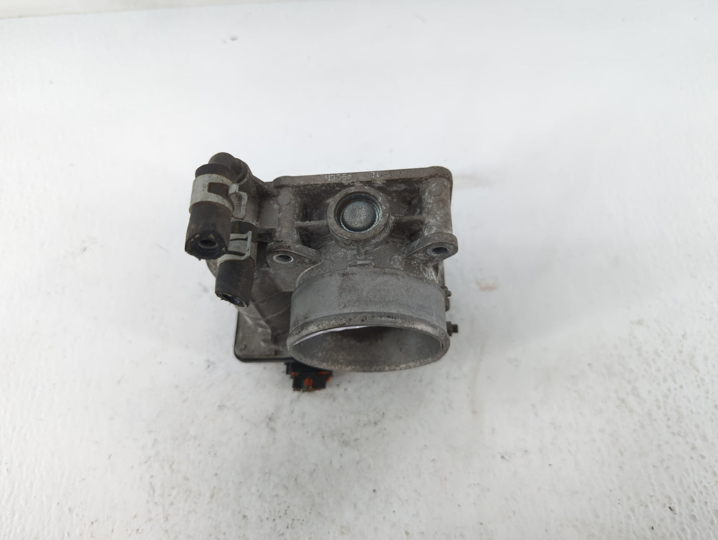 2014-2018 Infiniti Q50 Throttle Body P/N:4220H RME60-16 Fits OEM Used Auto Parts - Oemusedautoparts1.com