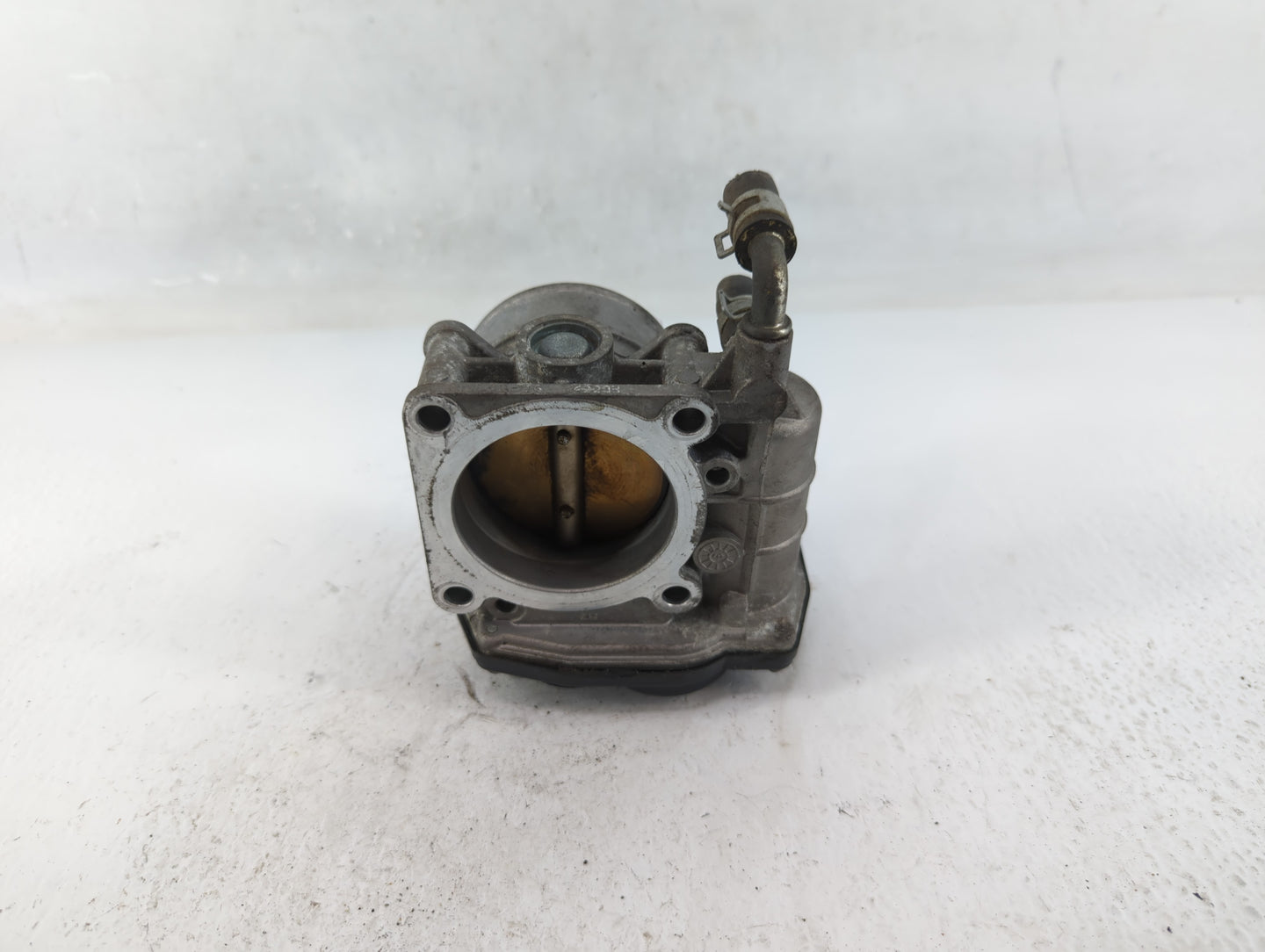 2014-2018 Infiniti Q50 Throttle Body P/N:4220H RME60-16 Fits OEM Used Auto Parts - Oemusedautoparts1.com