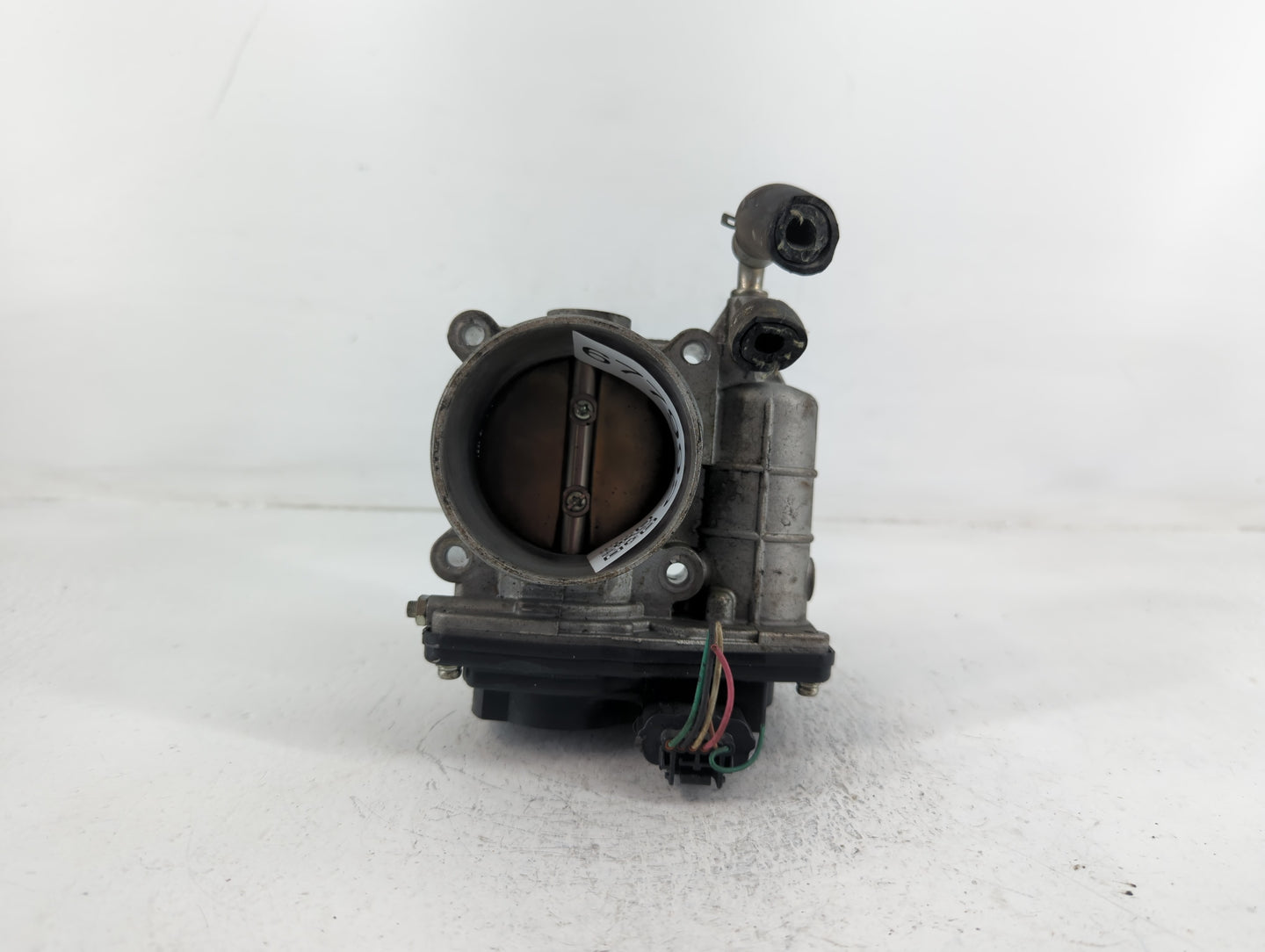 2014-2018 Infiniti Q50 Throttle Body P/N:4304 526-02 Fits OEM Used Auto Parts - Oemusedautoparts1.com