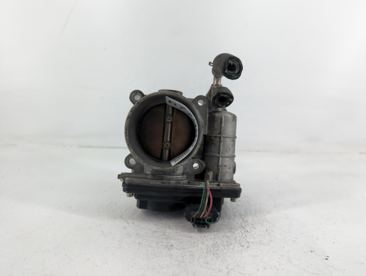 2014-2018 Infiniti Q50 Throttle Body P/N:4304 526-02 Fits OEM Used Auto Parts - Oemusedautoparts1.com
