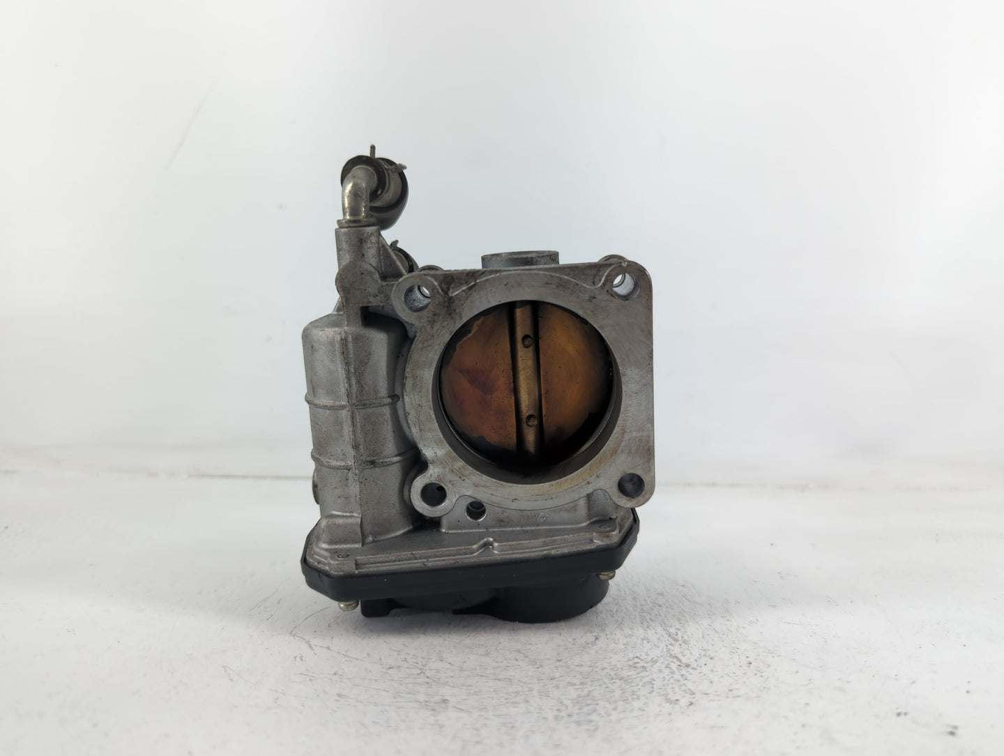 2014-2018 Infiniti Q50 Throttle Body P/N:4304 526-02 Fits OEM Used Auto Parts - Oemusedautoparts1.com