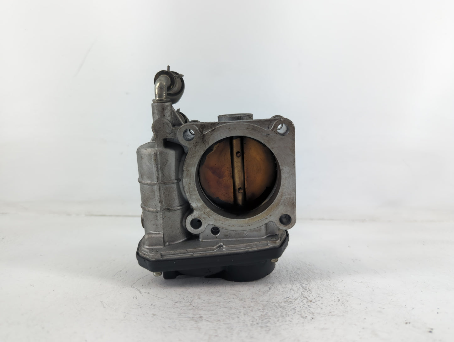 2014-2018 Infiniti Q50 Throttle Body P/N:4304 526-02 Fits OEM Used Auto Parts - Oemusedautoparts1.com