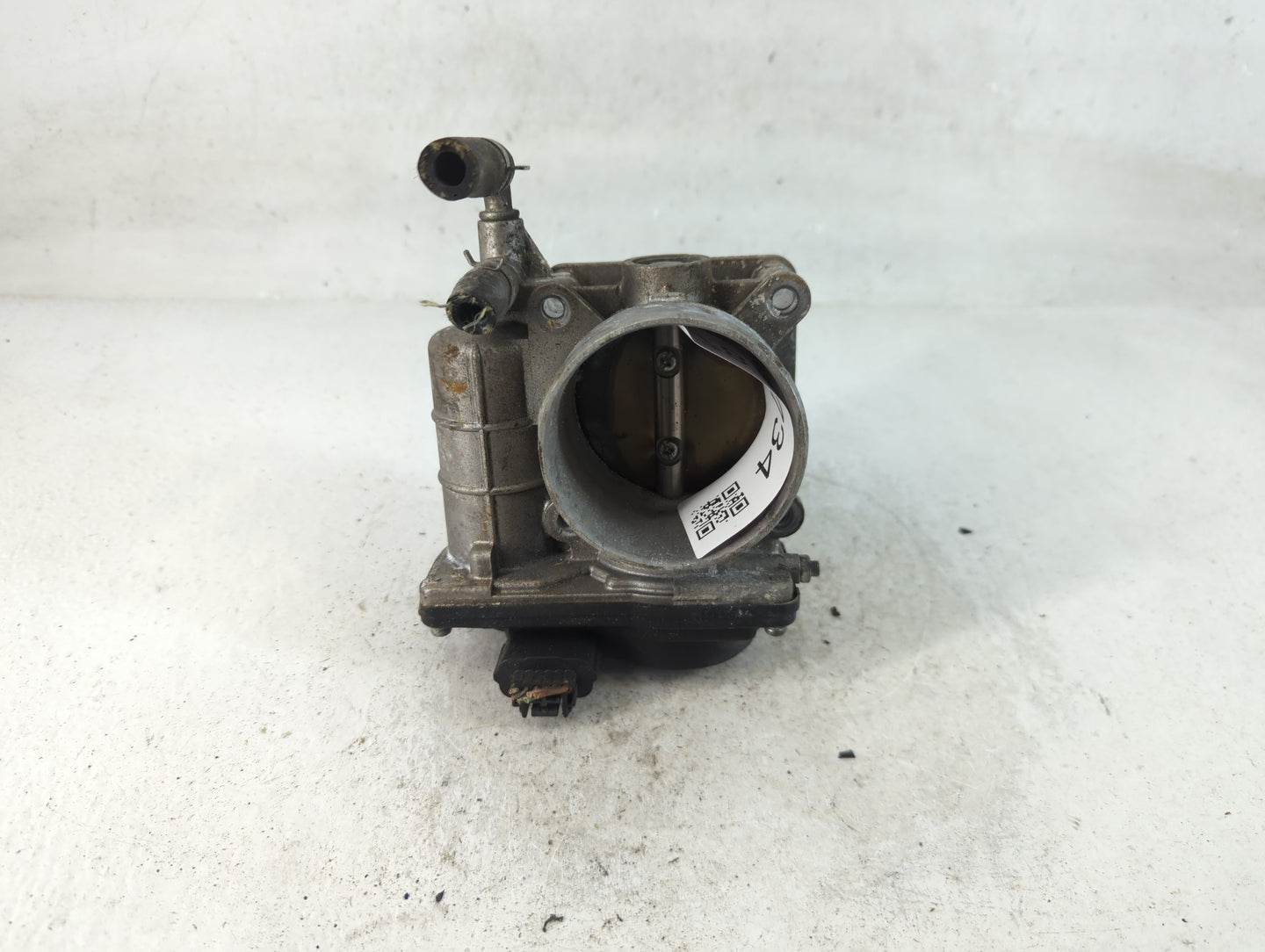 2014-2018 Infiniti Q50 Throttle Body P/N:4214H RME60-16 Fits OEM Used Auto Parts - Oemusedautoparts1.com