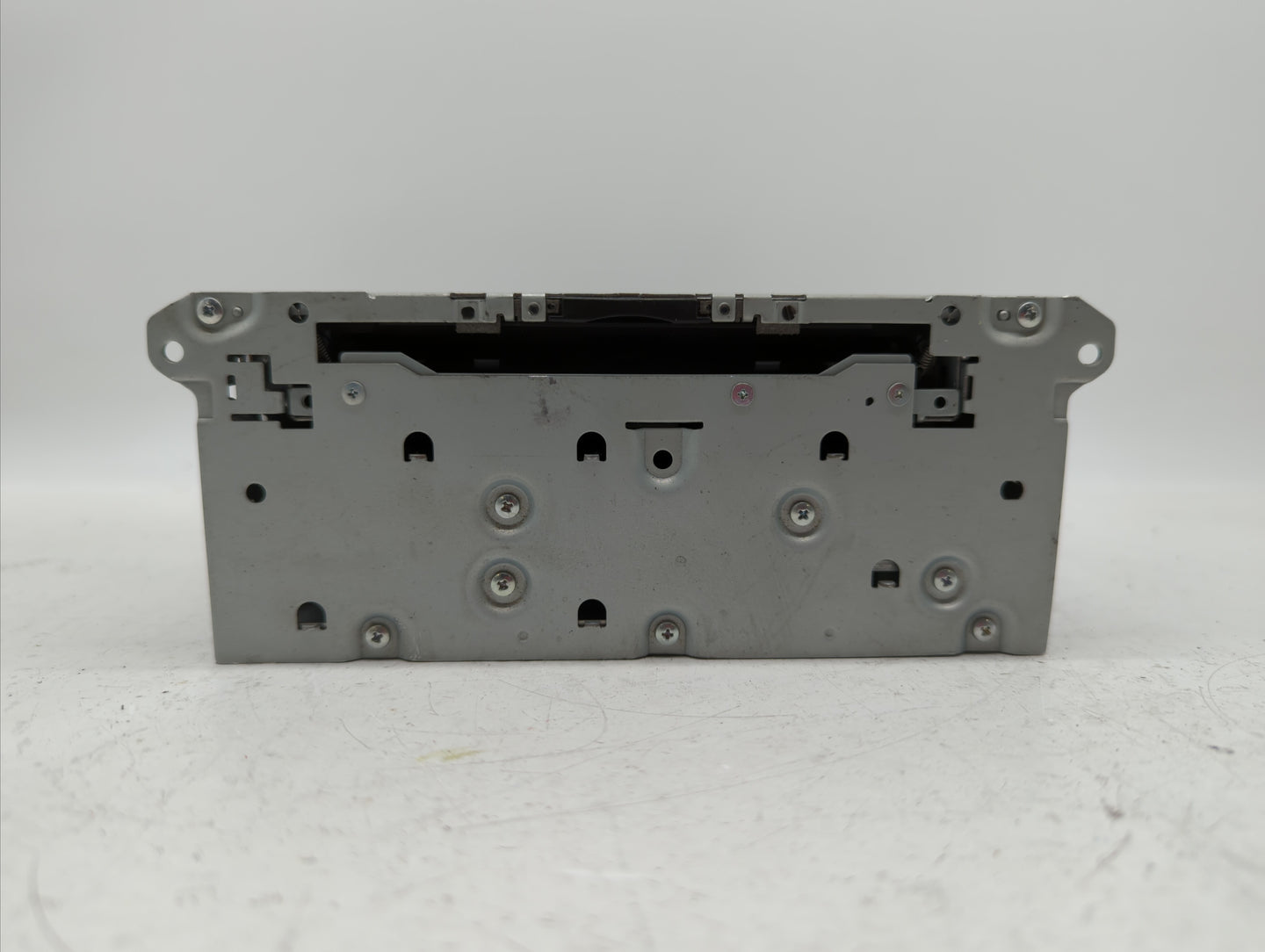 2014 Infiniti Q50 Radio AM FM Cd Player Receiver Replacement P/N:28330 4HB0B 28330 4HB0A Fits OEM Used Auto Parts - Oemuseda