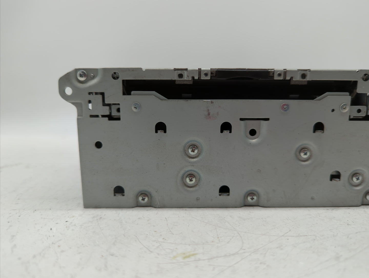 2014 Infiniti Q50 Radio AM FM Cd Player Receiver Replacement P/N:28330 4HB0B 28330 4HB0A Fits OEM Used Auto Parts - Oemuseda