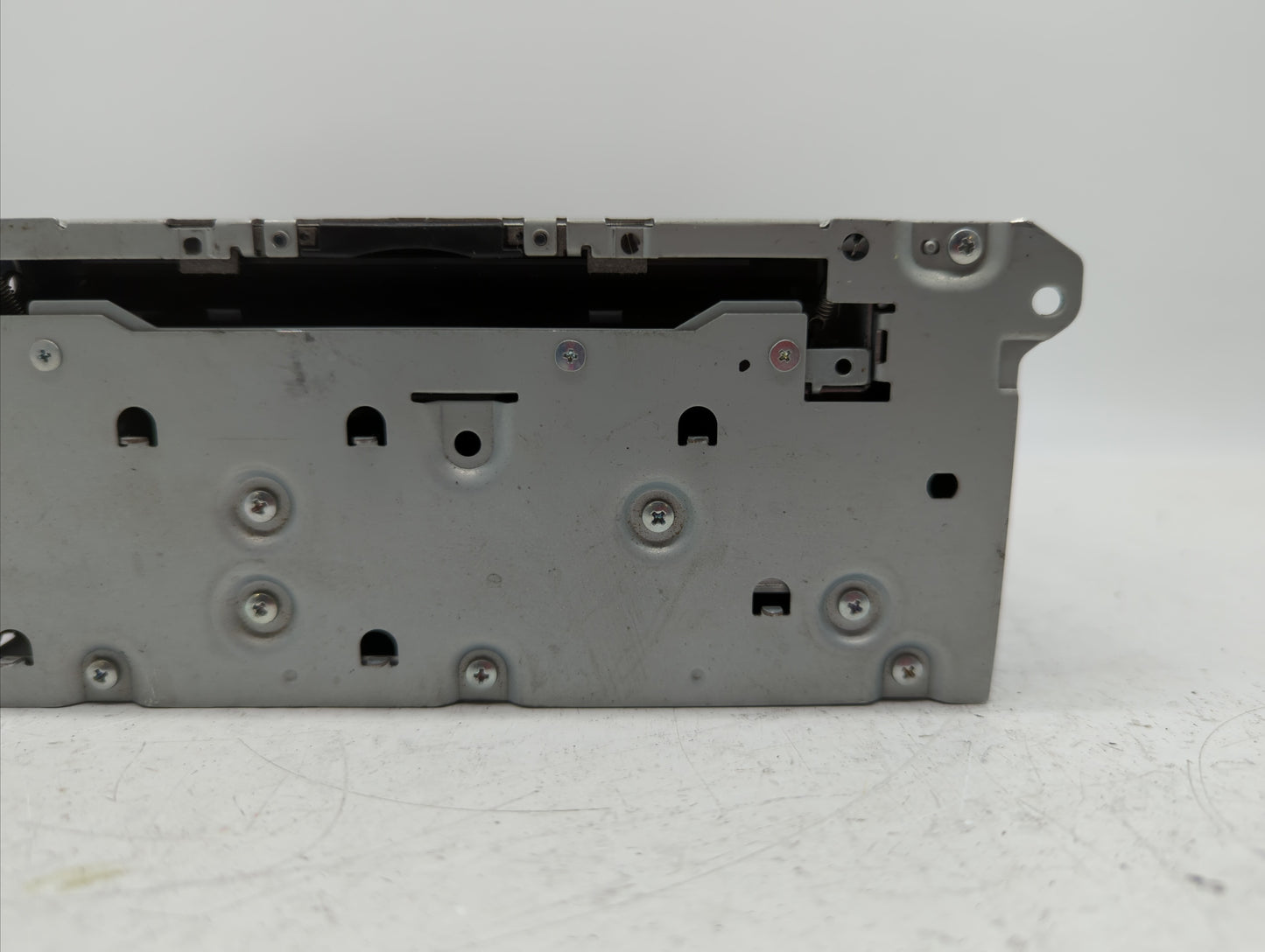 2014 Infiniti Q50 Radio AM FM Cd Player Receiver Replacement P/N:28330 4HB0B 28330 4HB0A Fits OEM Used Auto Parts - Oemuseda