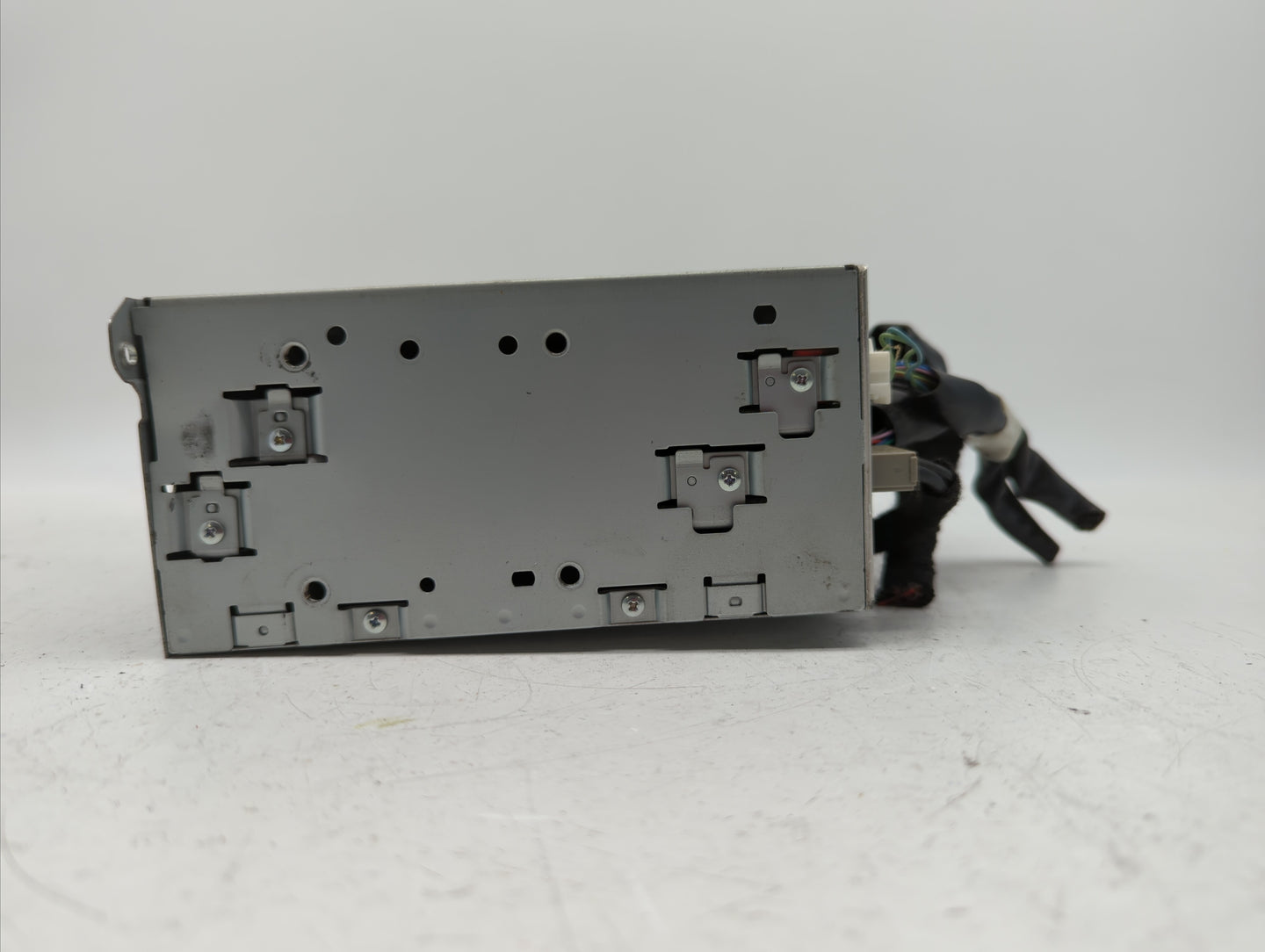 2014 Infiniti Q50 Radio AM FM Cd Player Receiver Replacement P/N:28330 4HB0B 28330 4HB0A Fits OEM Used Auto Parts - Oemuseda