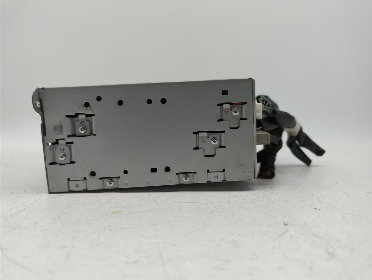 2014 Infiniti Q50 Radio AM FM Cd Player Receiver Replacement P/N:28330 4HB0B 28330 4HB0A Fits OEM Used Auto Parts - Oemuseda