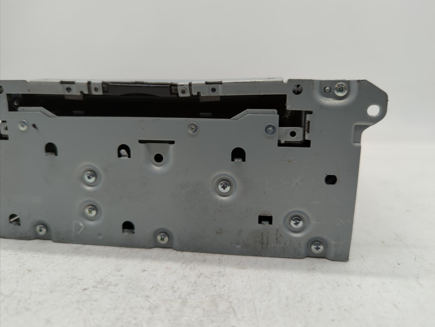 2014 Infiniti Q50 Radio AM FM Cd Player Receiver Replacement P/N:28330 4HB0B 28330 4HB0A Fits OEM Used Auto Parts - Oemuseda