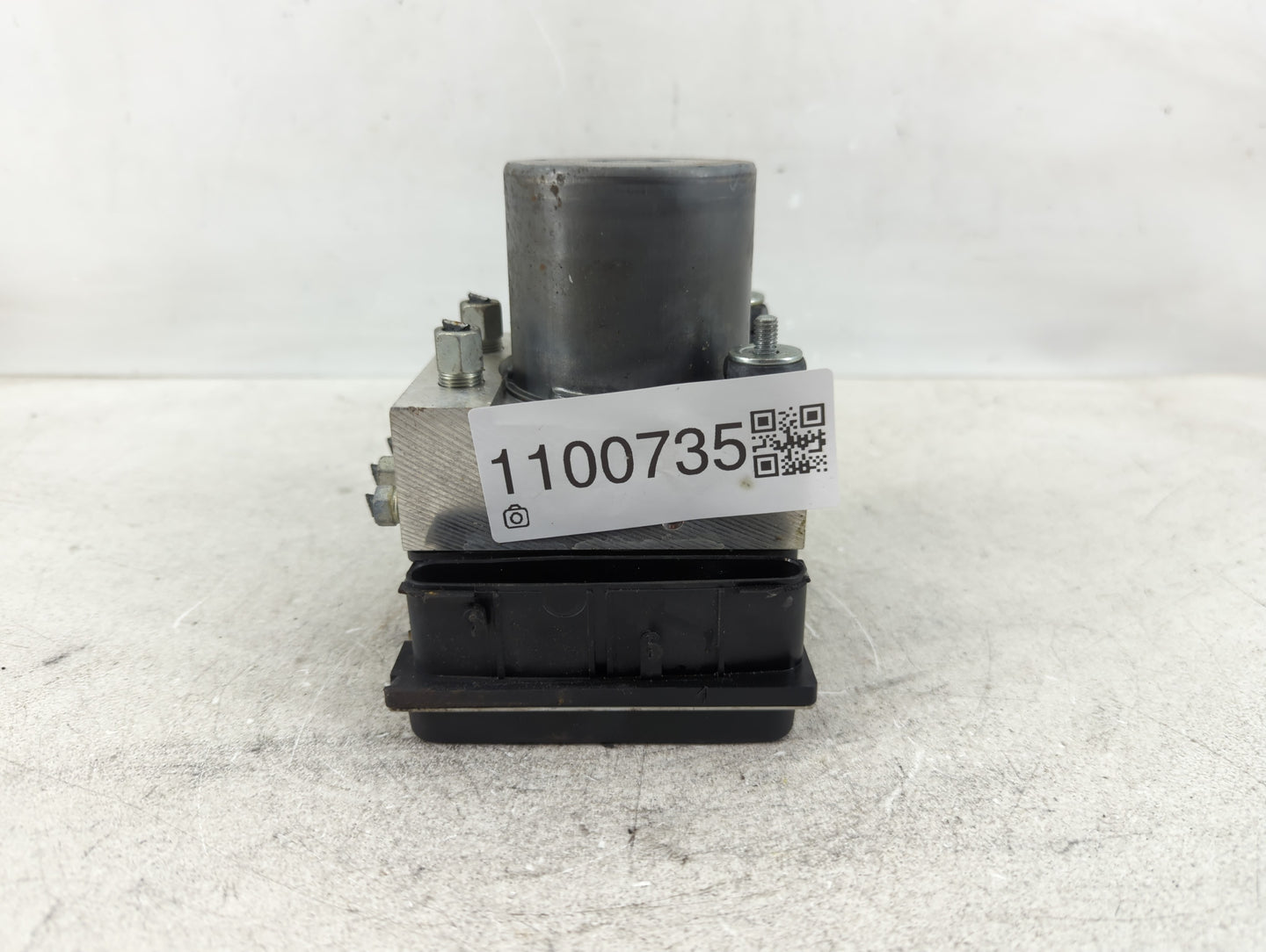 2014-2015 Infiniti Q60 ABS Pump Control Module Replacement P/N:47660 3LZ0A Fits Fits 2013 2014 2015 OEM Used Auto Parts - Oe