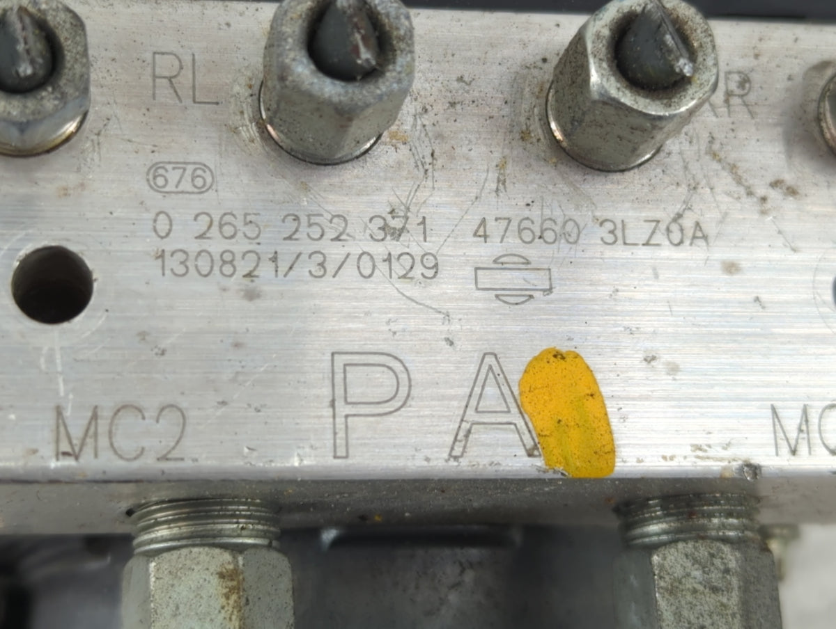 2014-2015 Infiniti Q60 Anti-Lock Brake ABS Pump Module Actuator OEM P/N:47660 3LZ0A Fits Fits 2013 2014 2015 OEM Used Auto P