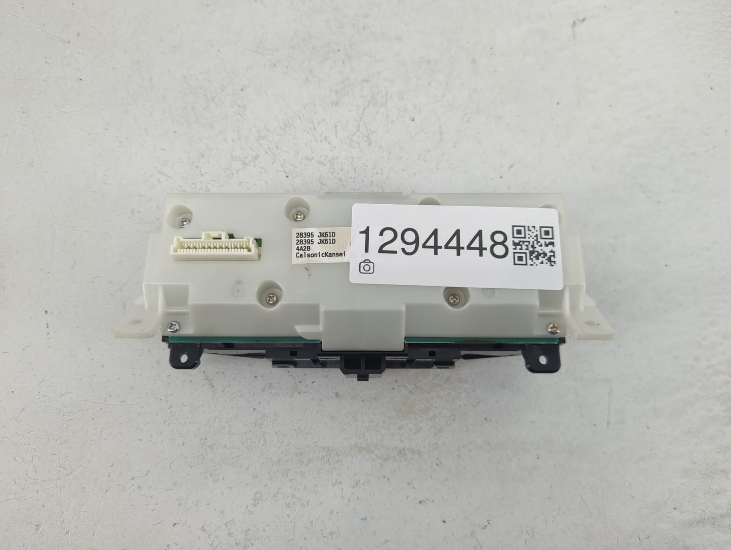 2014 Infiniti Q60 Information Display Screen - Oemusedautoparts1.com