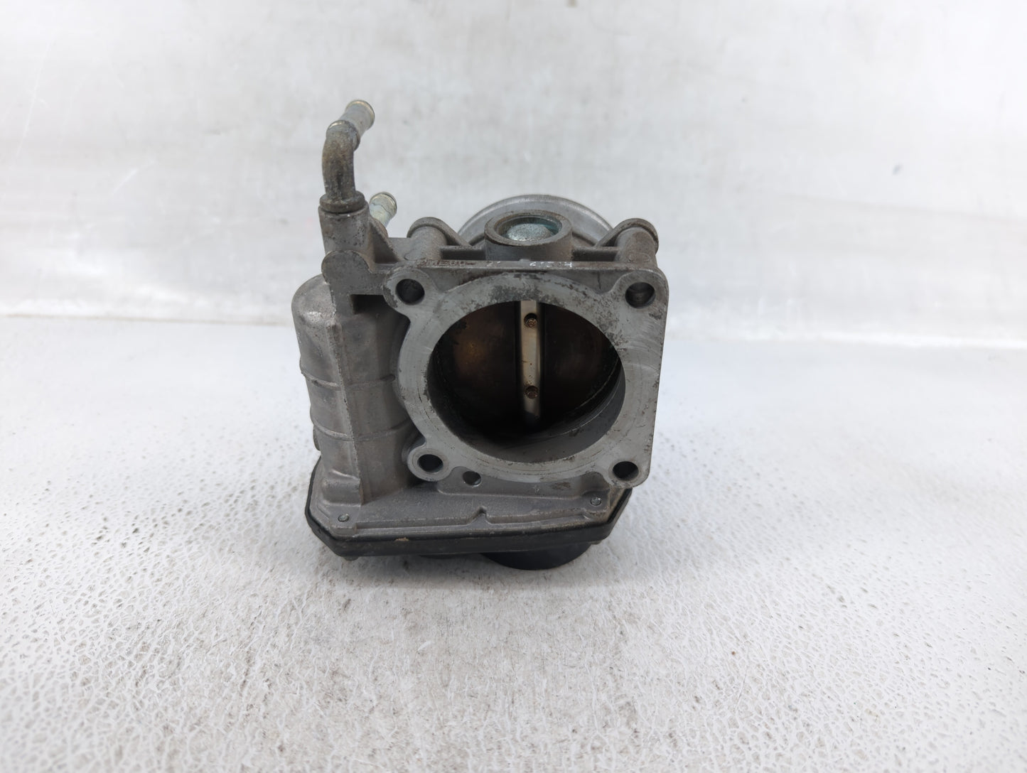 2014-2015 Infiniti Q60 Throttle Body P/N:RME60-21 526-023108 Fits OEM Used Auto Parts - Oemusedautoparts1.com