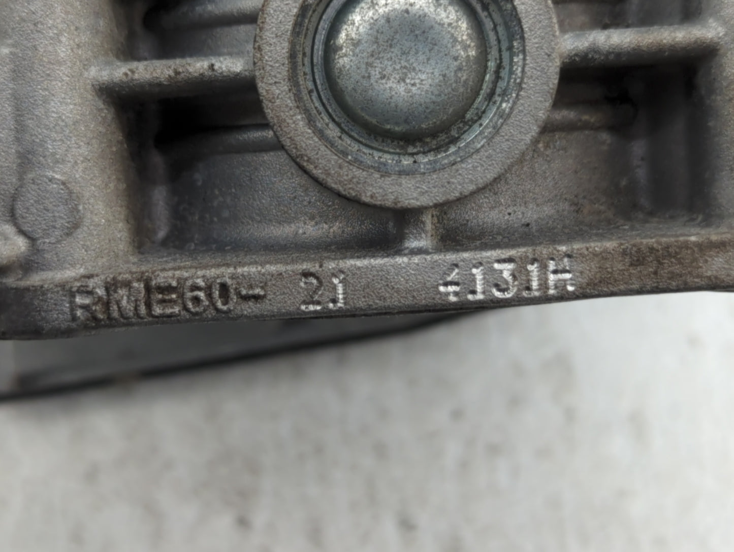 2014-2015 Infiniti Q60 Throttle Body P/N:RME60-21 526-023108 Fits OEM Used Auto Parts - Oemusedautoparts1.com