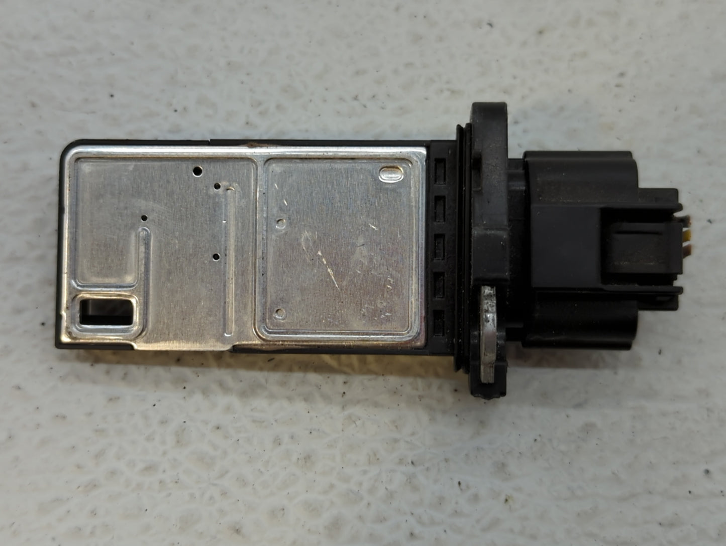 2014-2015 Infiniti Q60 Mass Air Flow Meter Maf - Oemusedautoparts1.com