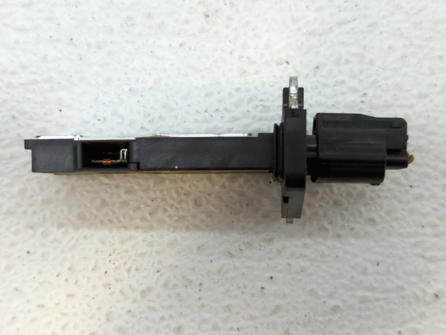 2014-2015 Infiniti Q60 Mass Air Flow Meter Maf - Oemusedautoparts1.com